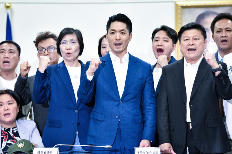 「天龍國」難道只配蔣「萬不安」？