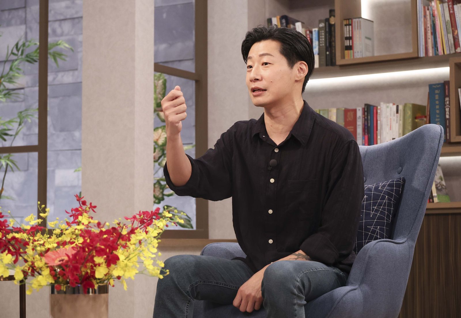 林昶佐談兒時被父親家暴「刺青為遮傷口」　首回應妻子腦部患罕見疾病