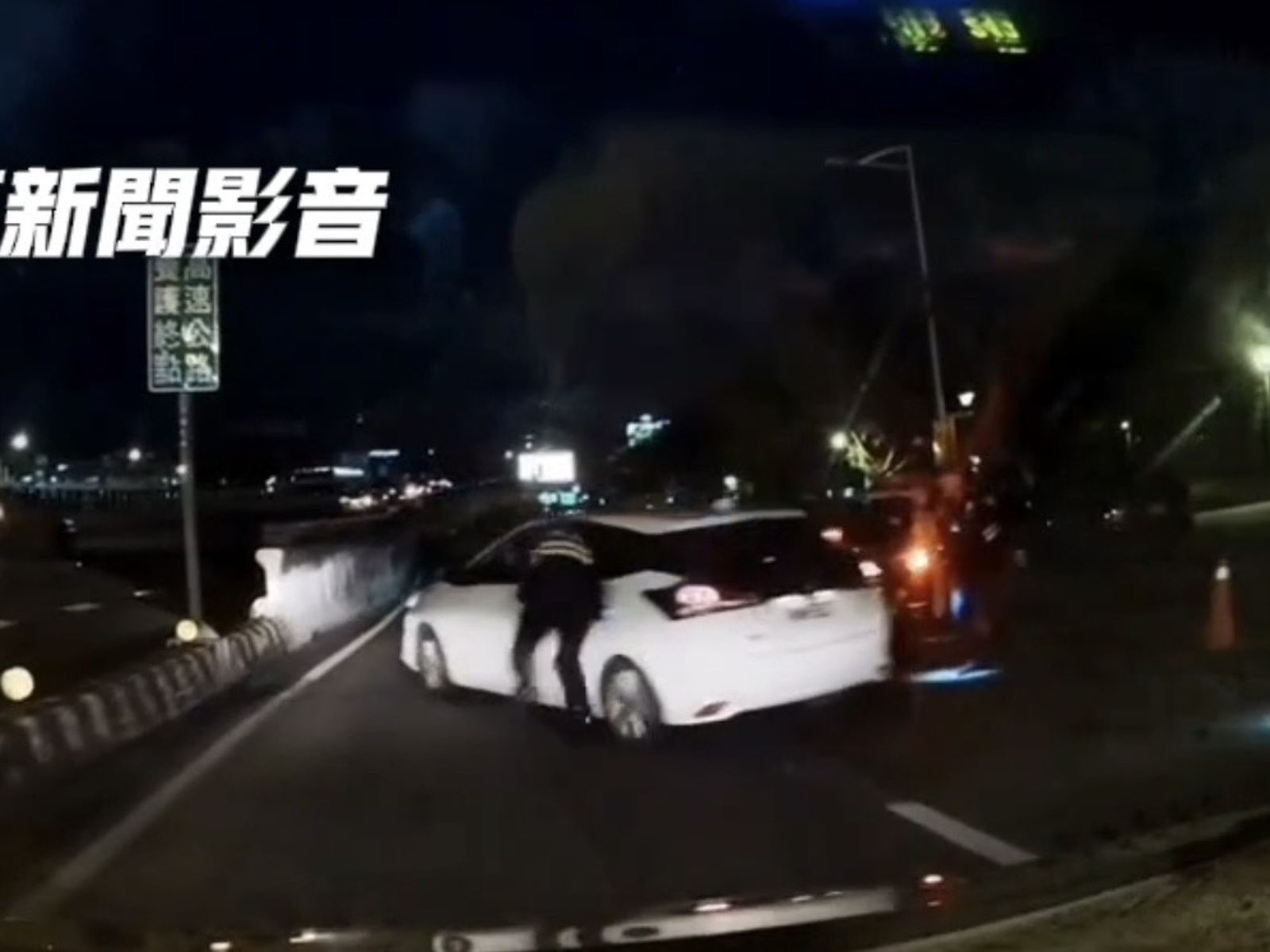 拒檢還報假身分!租賃車駕駛衝撞逃逸 狠撞小隊長傷勢曝