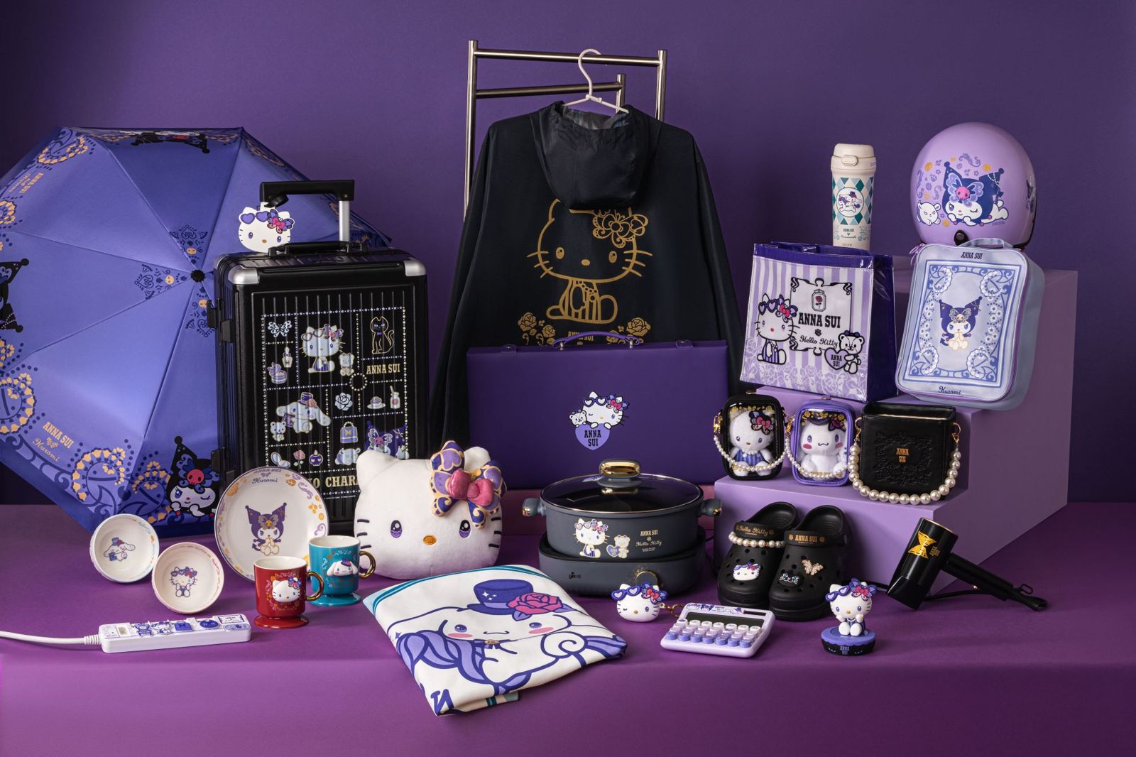 Kitty粉真的會失守！7-11×ANNA SUI聯名開搶　行李箱、水晶麻將全都要