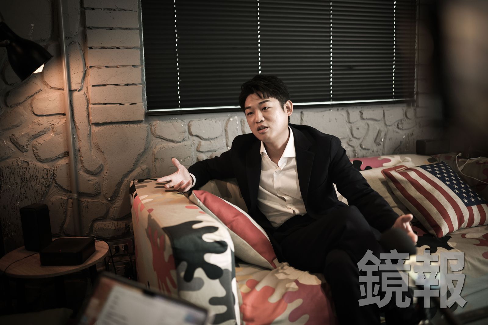 謝章穎坦言若不考慮公眾人物身分,自己也曾想過賺快錢。攝影劉耀勻