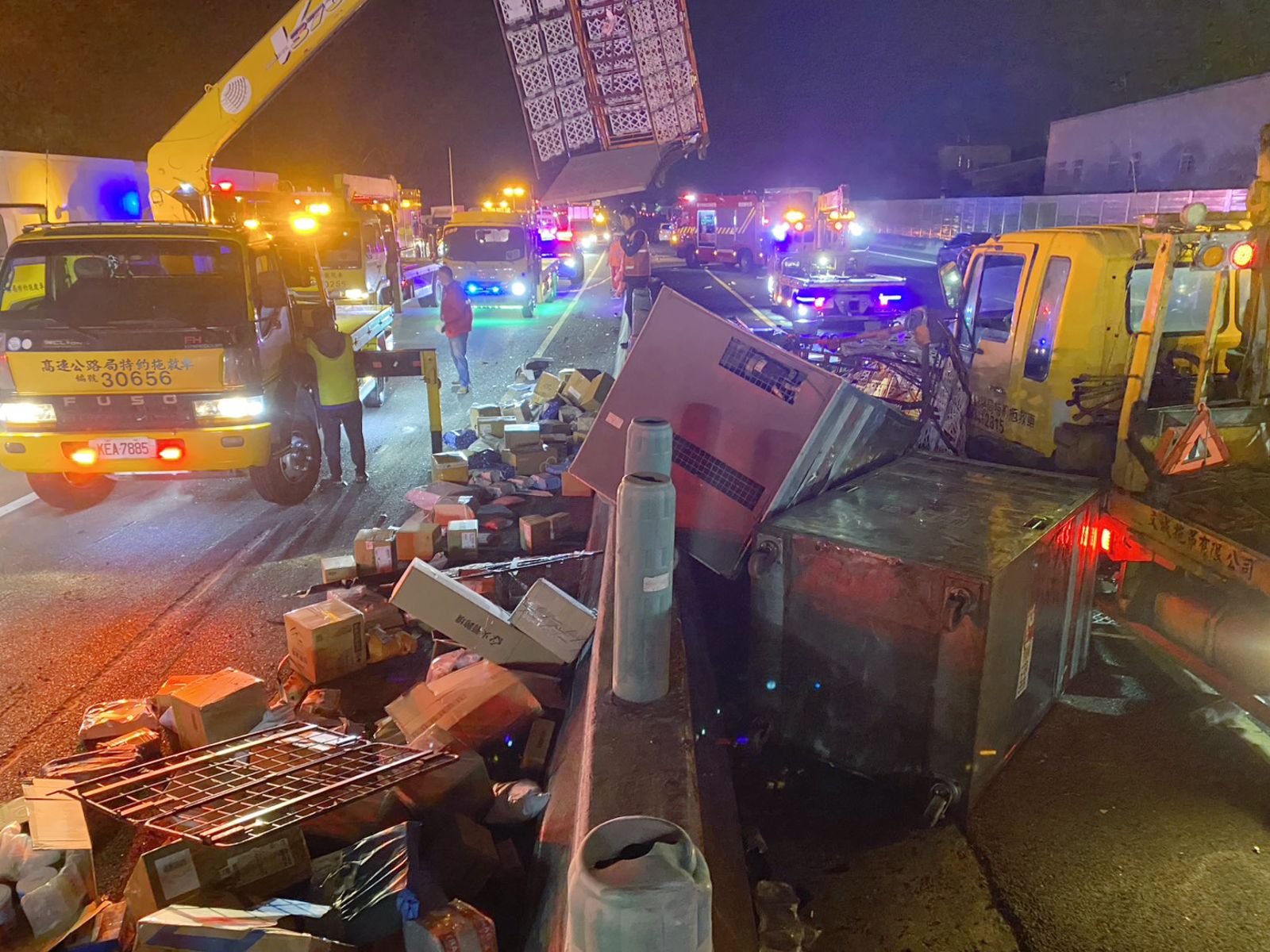 國道8成奪命真兇是「累」　高公局請客：大車司機咖啡提神飲半價