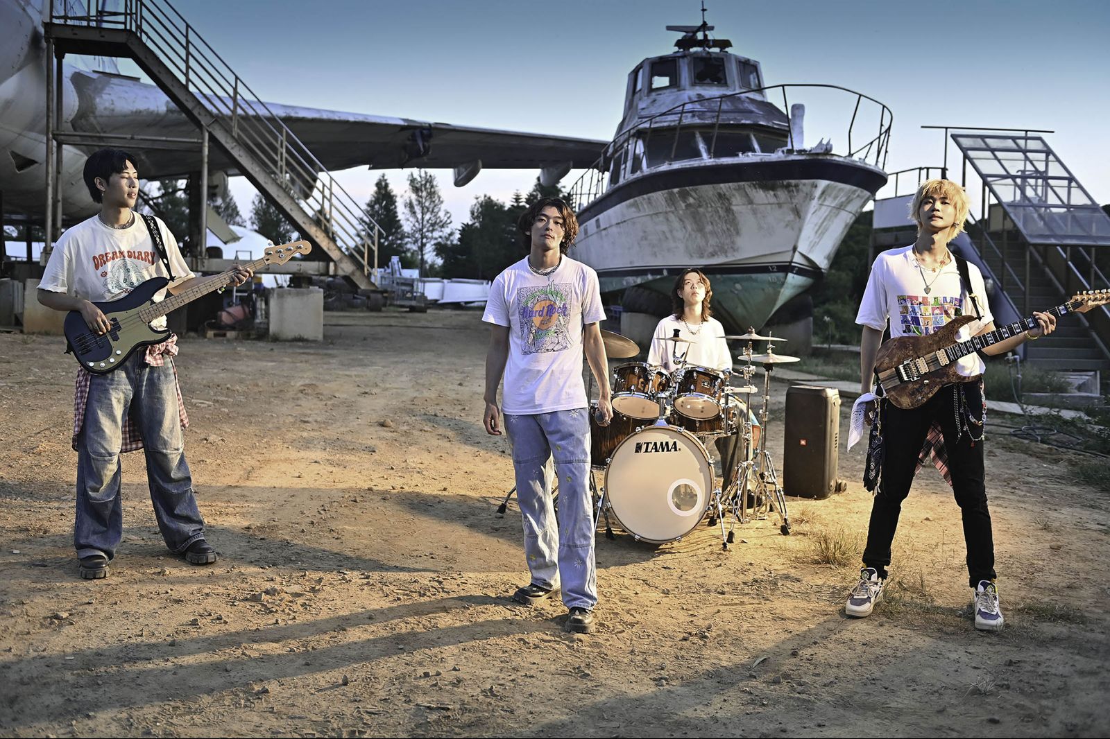 衝破新人天花板！帕拉斯站上巨型客機機翼「玩命」嚇壞全場