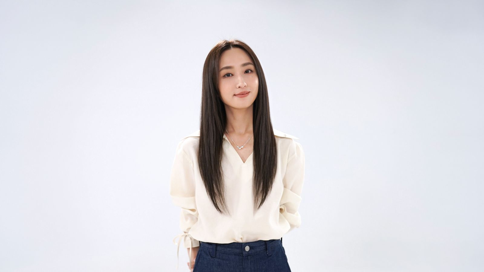 柯佳嬿自爆出道曾面臨黑暗時期,學會「知足」擺脫社群時代比較心態。公視提供