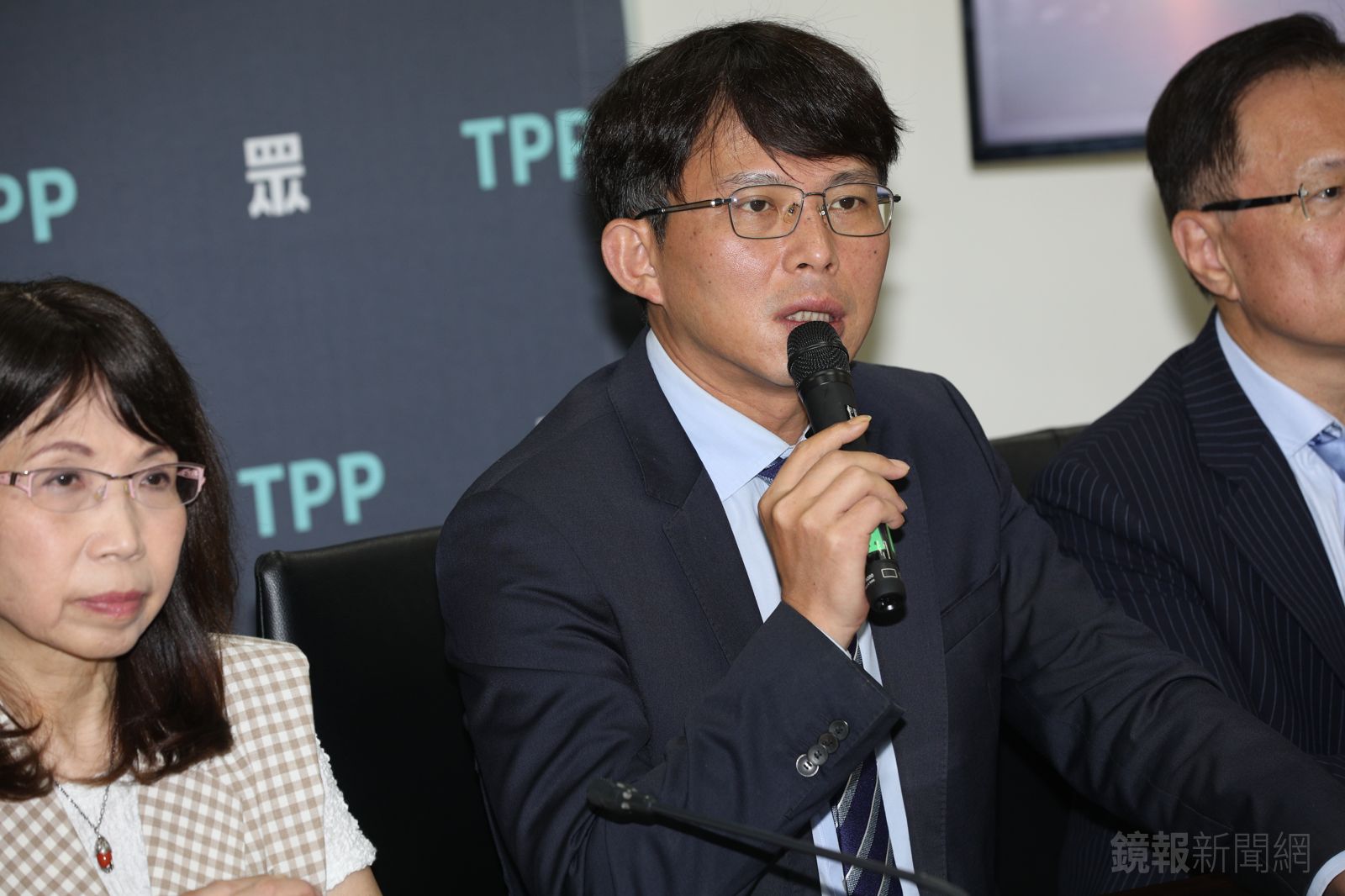 郭智輝涉圖利崇越　黃國昌指「民進黨內鬥」：早就該下台