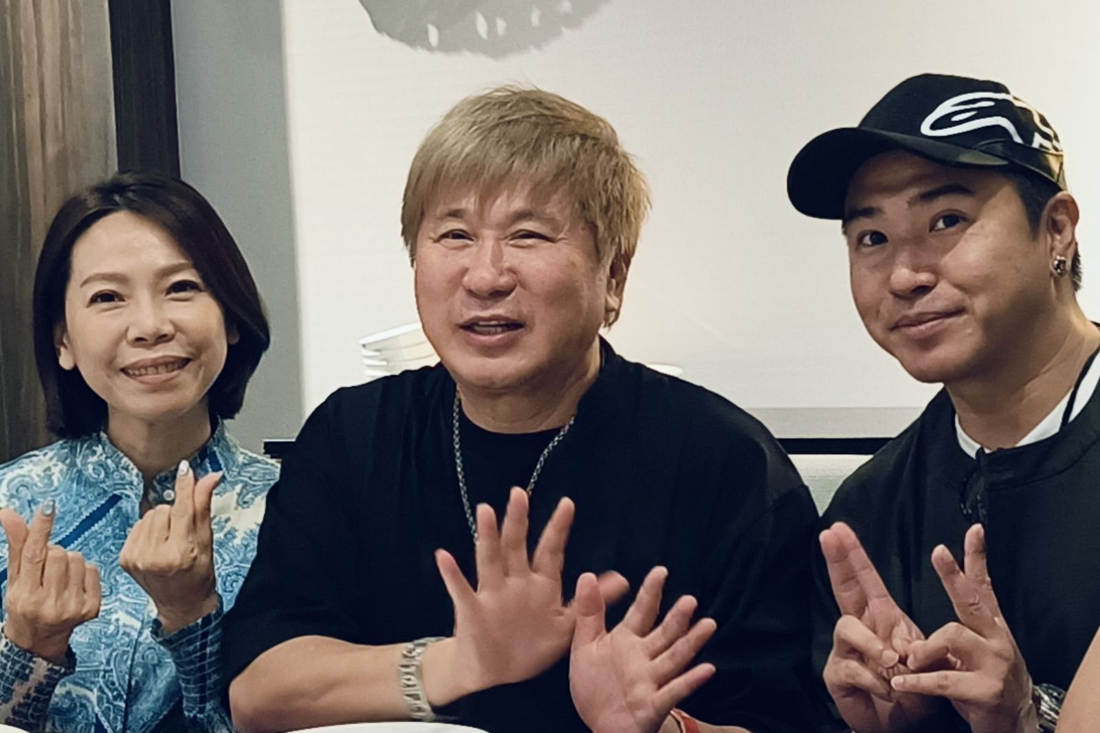 胡瓜「鑽石舞台」台中開紅盤　捐6百萬助公益明年3月移師北流