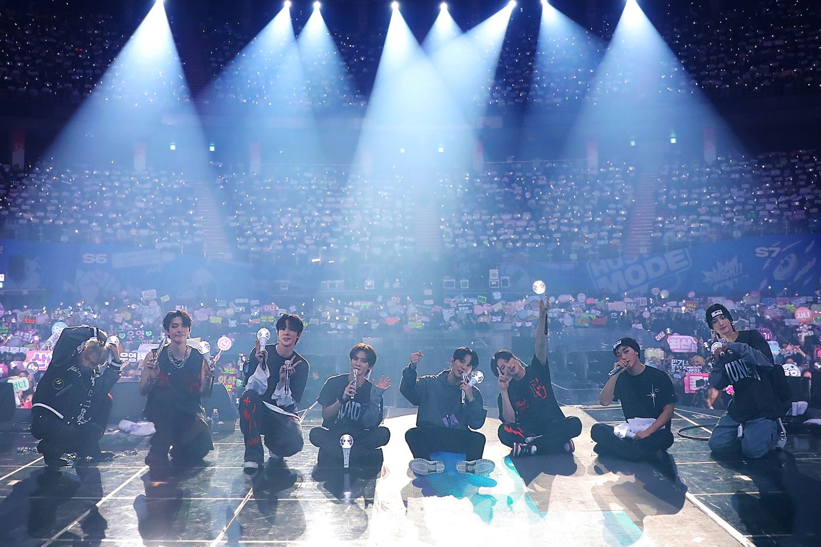 ATEEZ演唱會電影限時送自拍小卡　喊話台粉「戲院見」