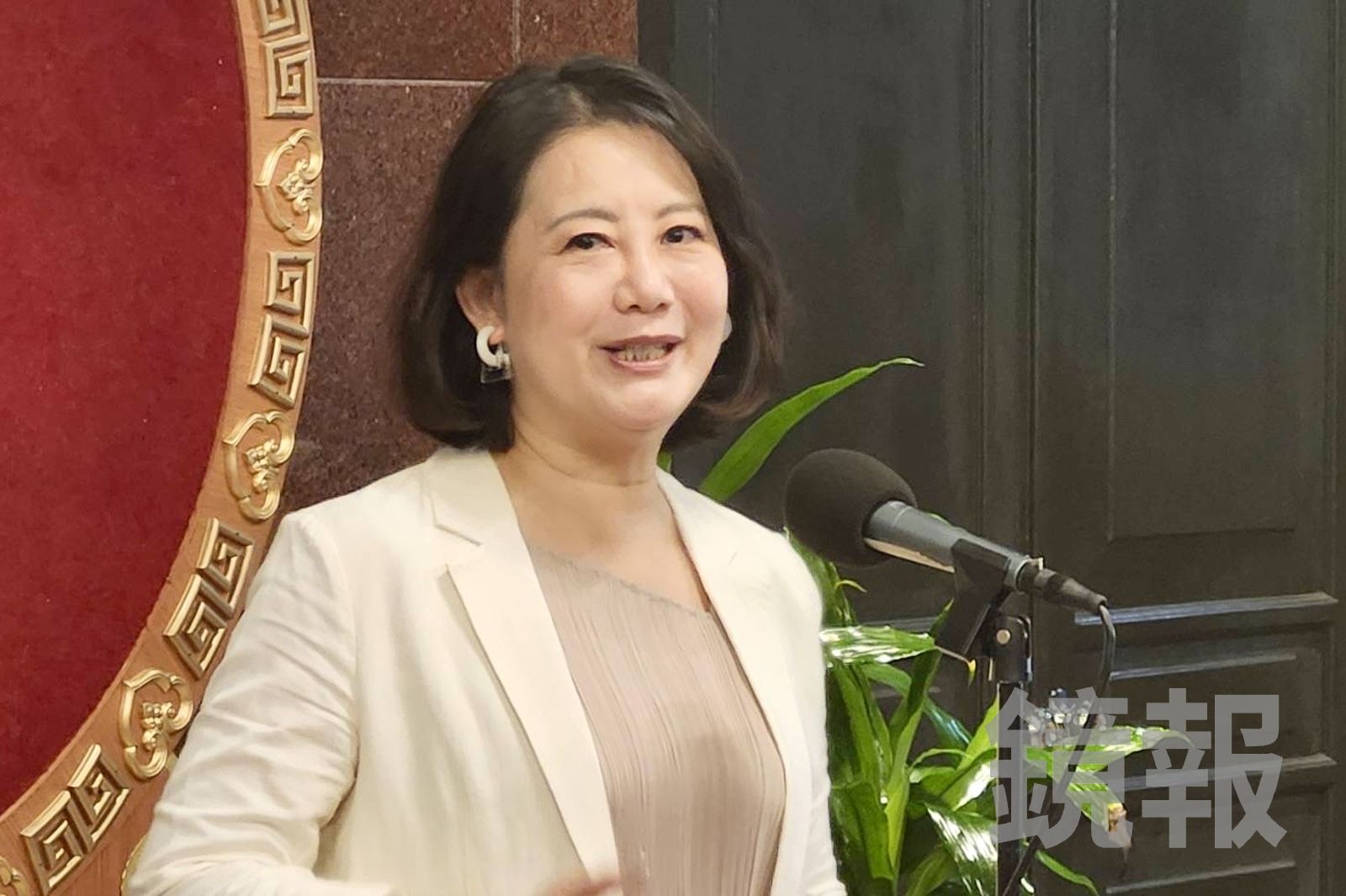 吳思瑤二度遭冒名寄恐嚇信　揚言下午3時總統府開槍投炸彈