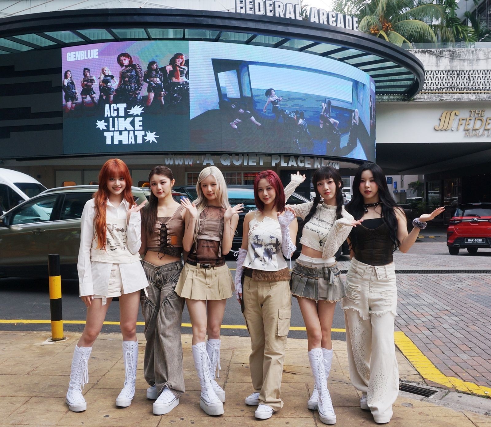 幻藍小熊團15天內連飛3個城市跑宣傳。天空娛樂提供