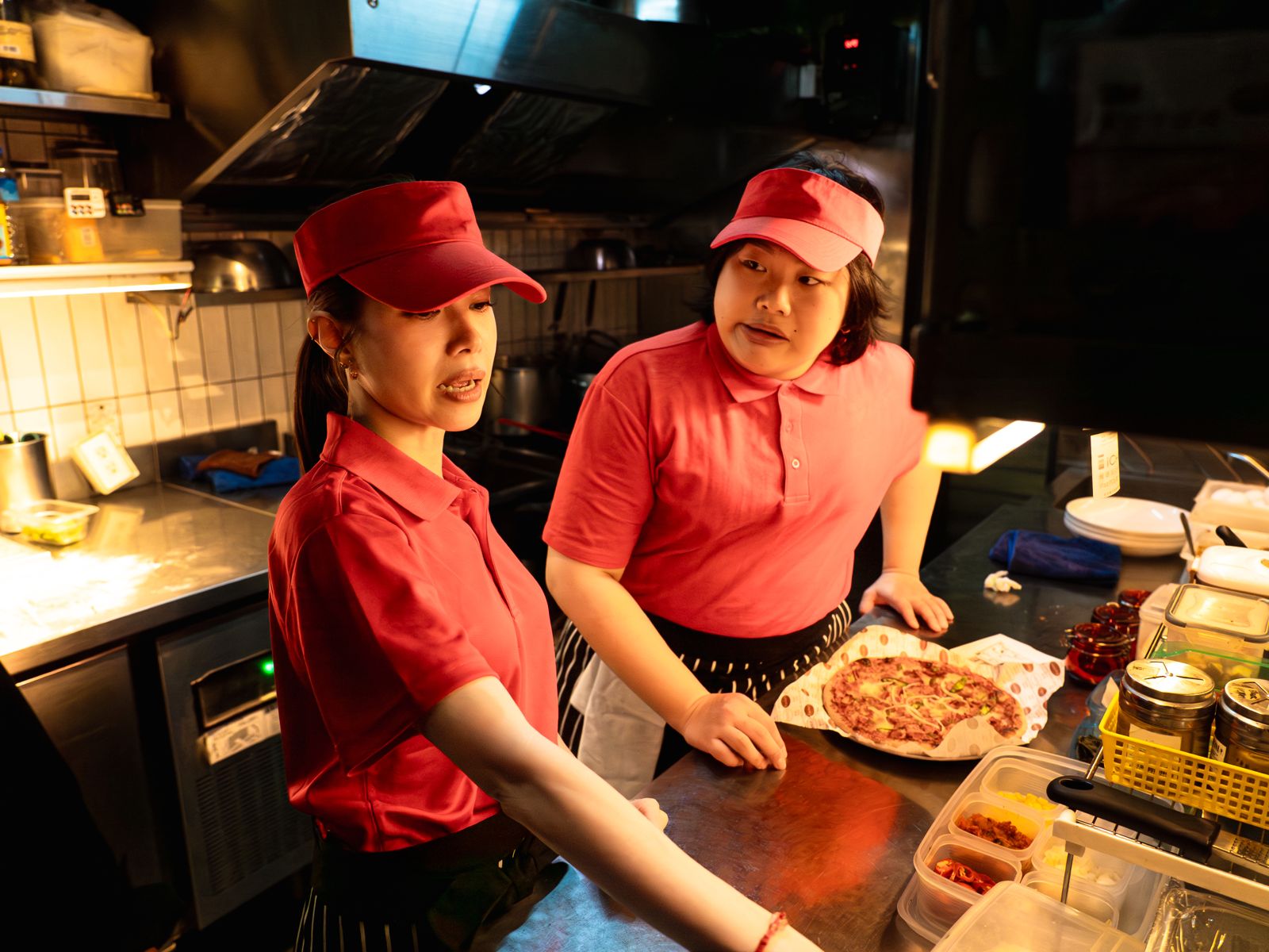 48歲大咖女星披薩店打工畫面流出！鬆口內心話：曾不安迷失