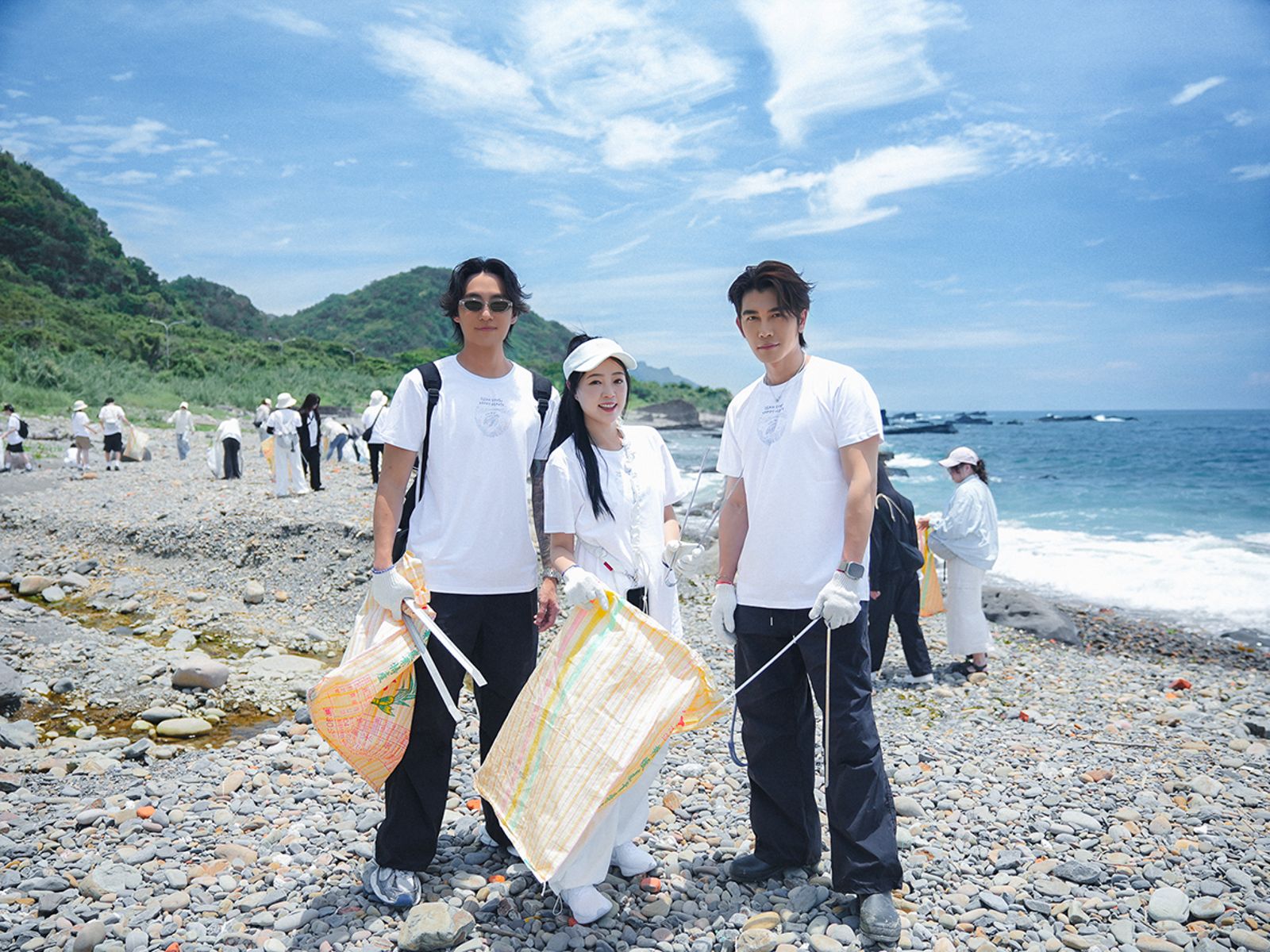 世界海洋日前夕！森田、Vic陳雋希、丫頭詹子晴攜手清除海岸廢棄物