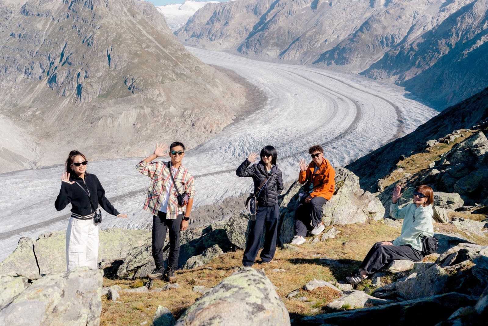 《嗨！營業中》第六季黃金組合吳映潔（左起）、姚元浩、白安、郭泓志、莎莎。好看娛樂提供