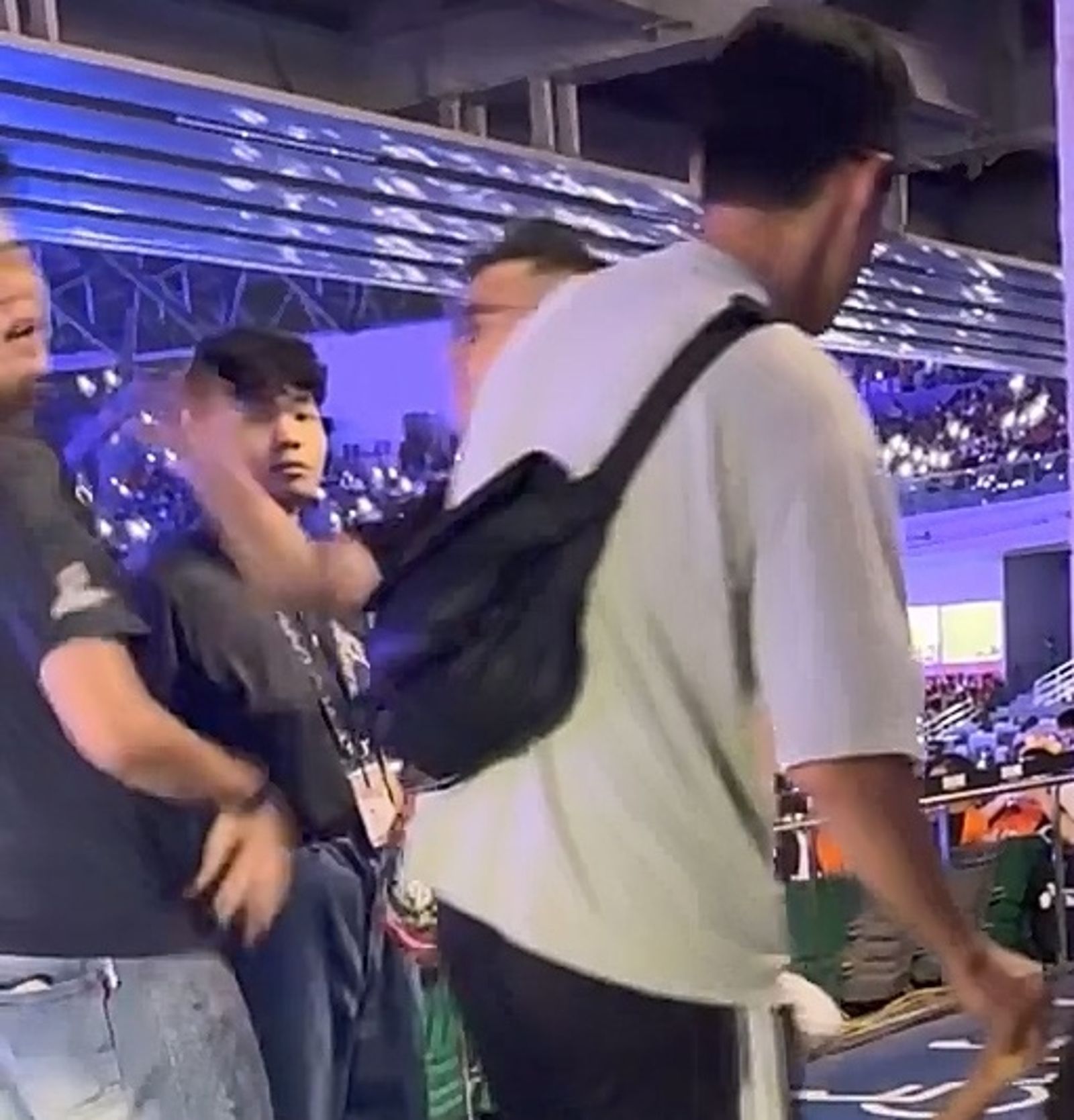 亞太球場暴力／工讀生遭掌摑一度失聰　親妹心碎發文：我哥是給你發洩的嗎？