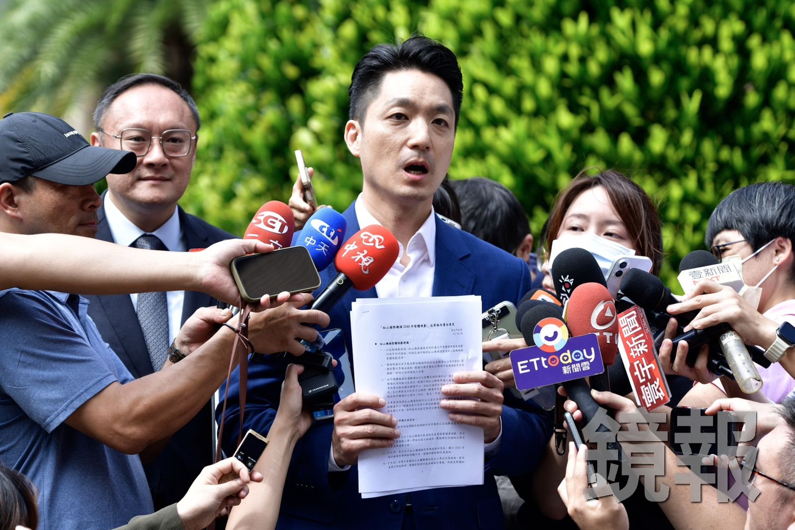 交通部稱北市府4年來都未提出計畫,蔣萬安曬出公文,強調北市府2023年8月就告知交通部,將松山機場遷移案納入後續機場整體規畫思考。攝影李智為