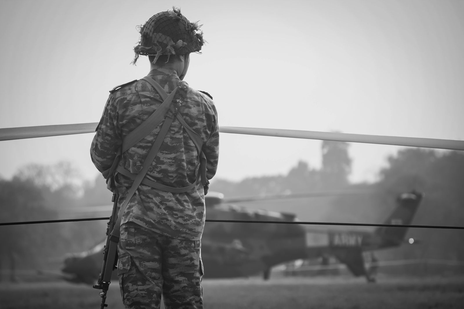 陸軍士官長勾搭同袍妻遭汰除　20年退休金飛了