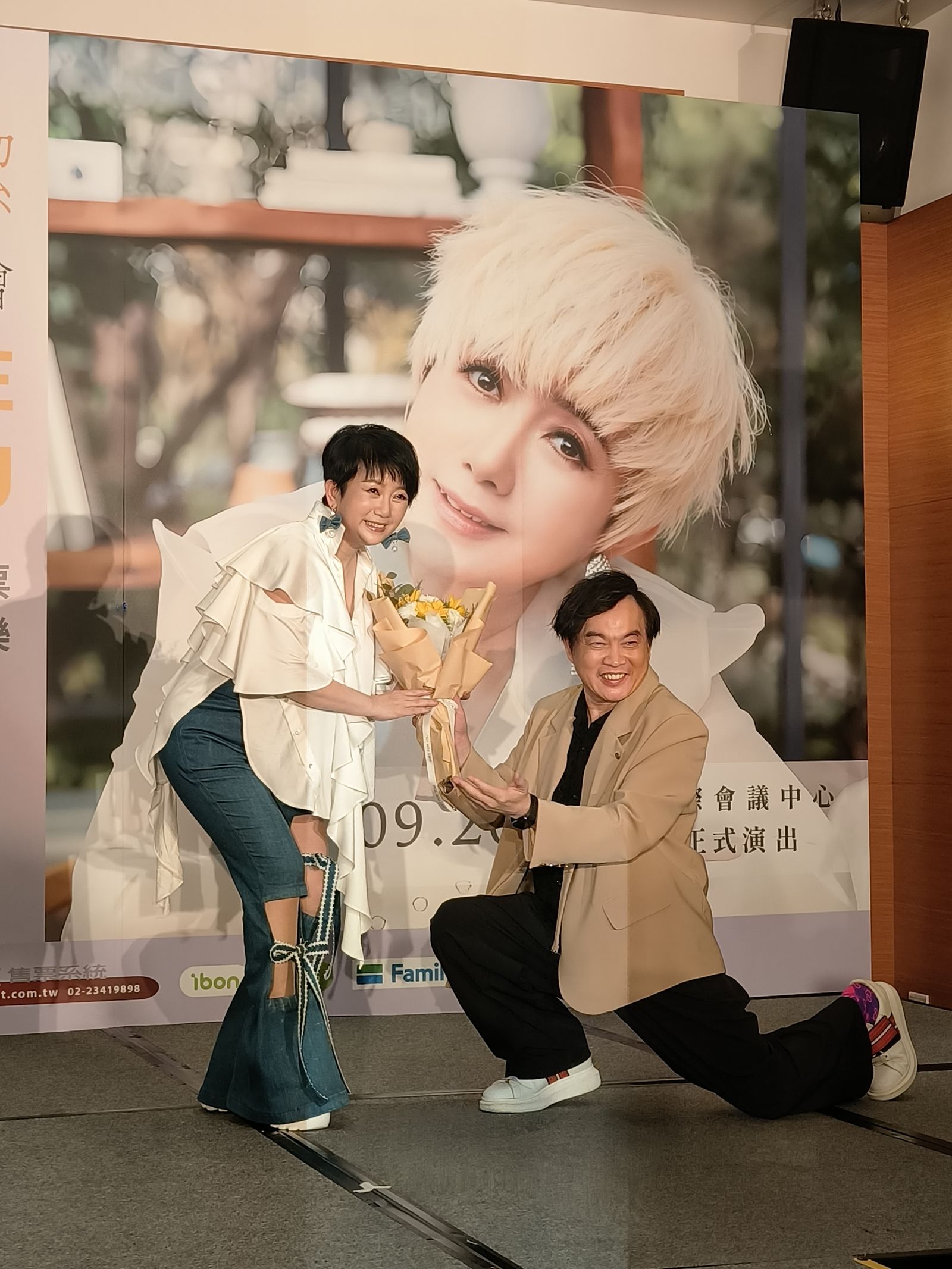康康29日現身記者會力挺好友周思潔開唱。尤嬿妮攝