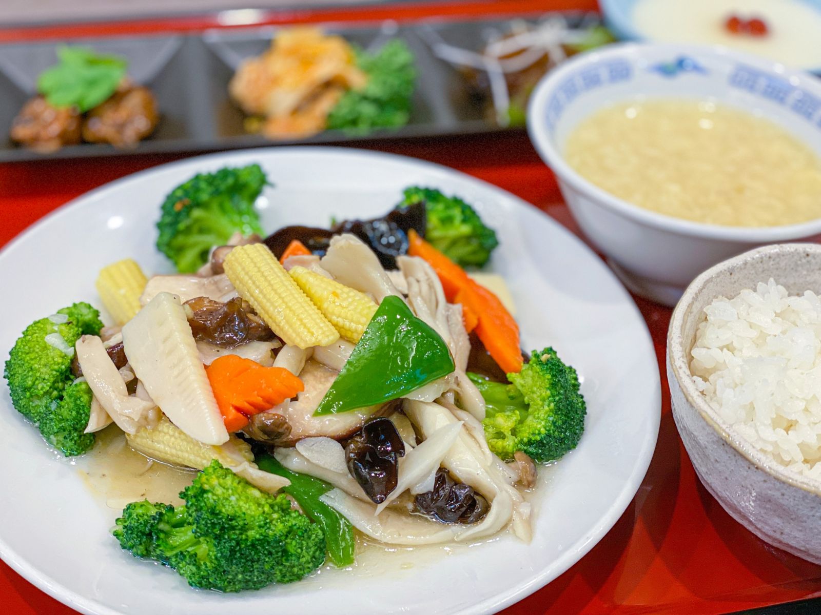 別再繼續冰了！醫警告「5種食物」別放隔夜　這甜品恐致命