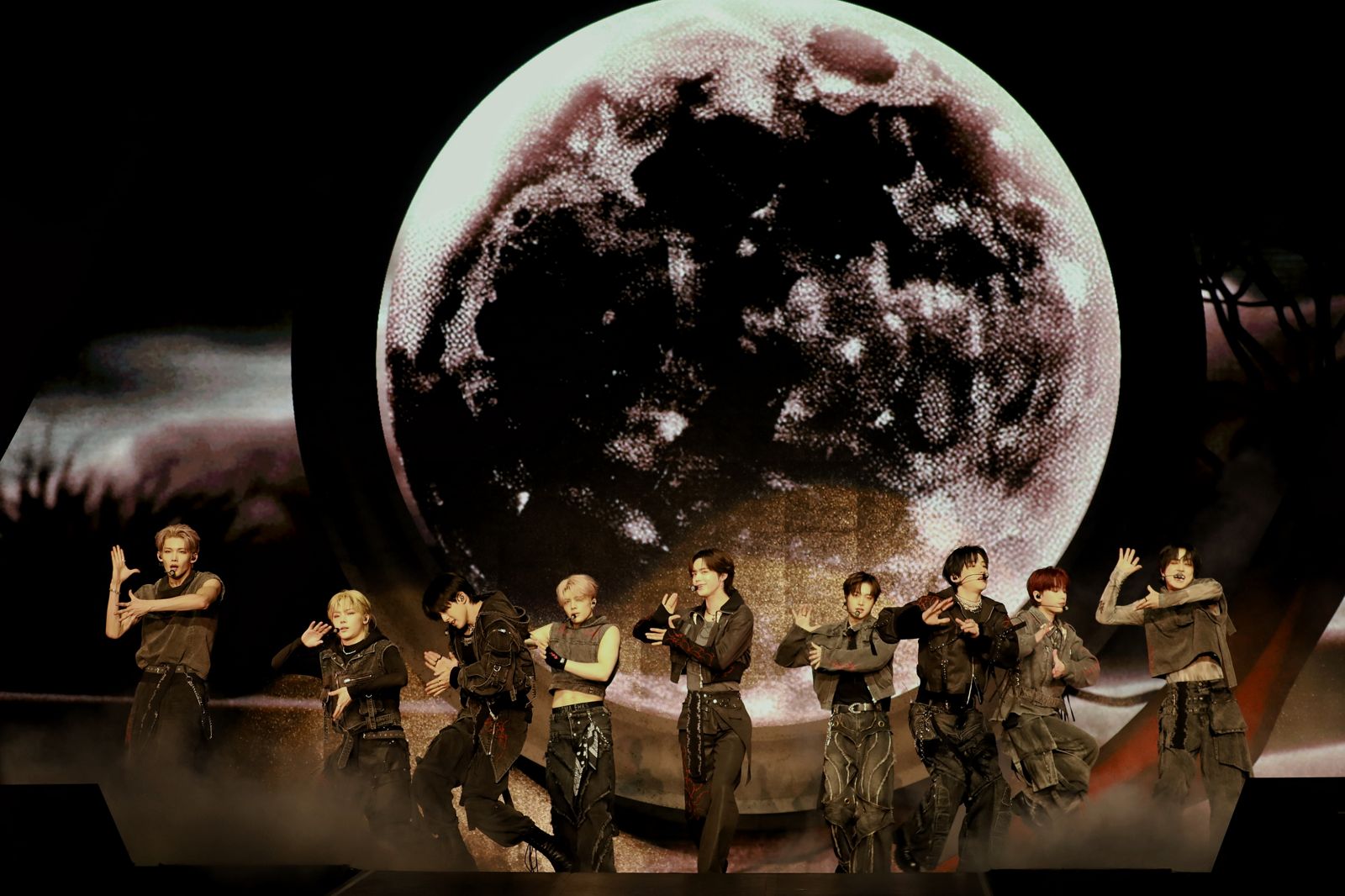 直擊/台灣囝仔王奕翔率&TEAM台北開唱 嗨喊「尖叫聲」破音了