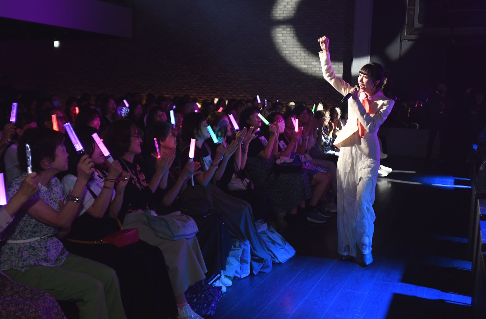 前寶塚人氣男役美彌瑠璃香在台慶生　入境隨俗許「三個願望」