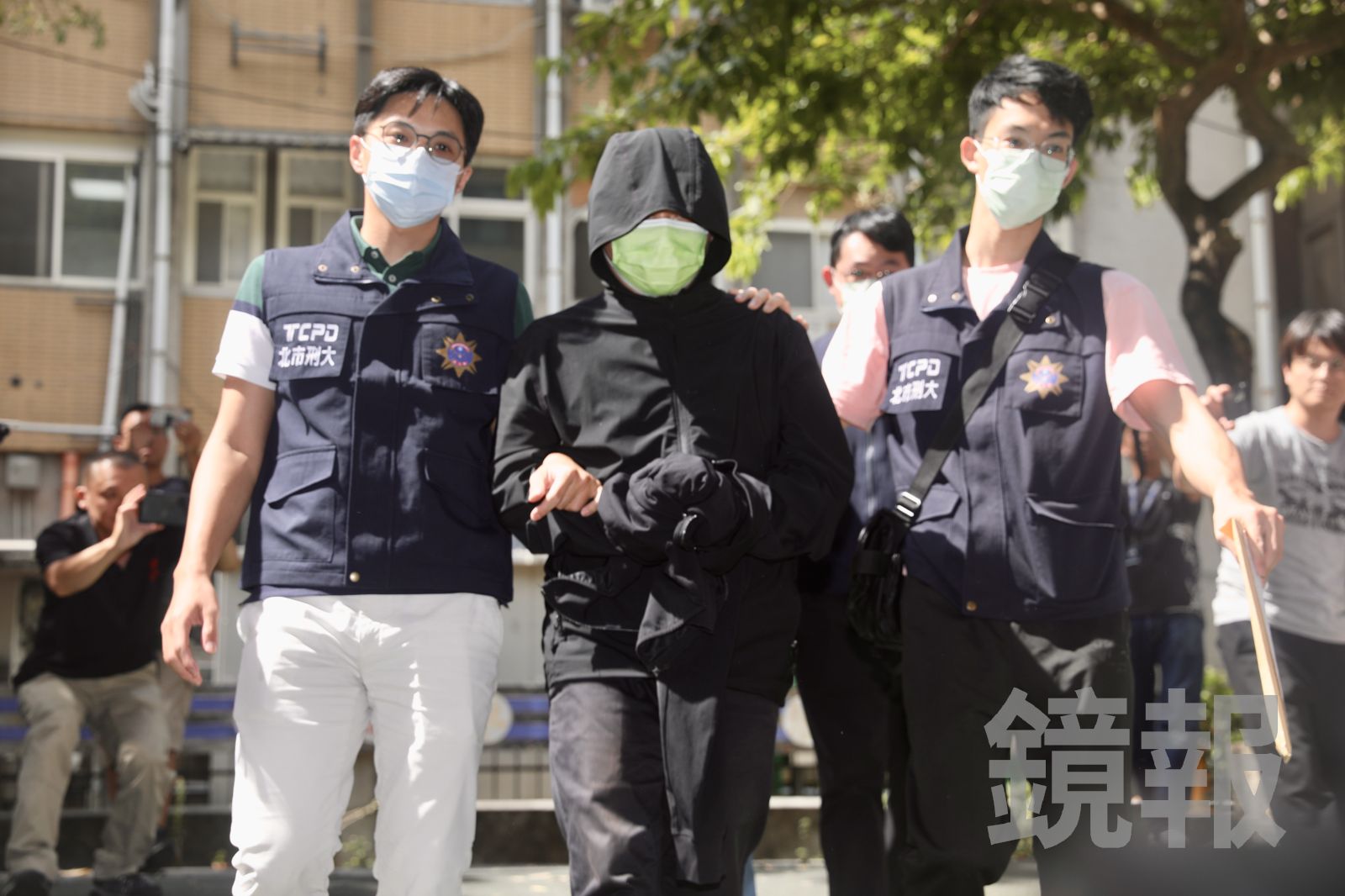 快訊／京華城檢察官照遭恐嚇　台中房仲情侶加註「命債命還」遭移送北檢