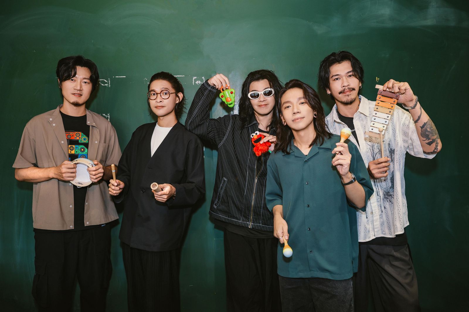 麋先生推出新單曲〈散散步〉。相信音樂提供