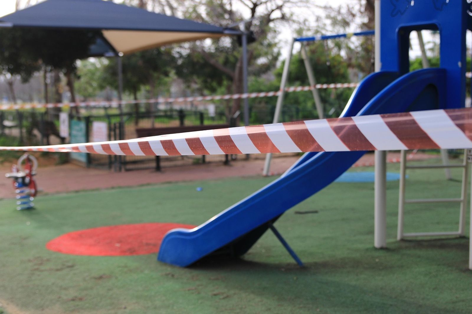 滑梯野戰國中生…啪啪10幾次害她懷孕「約公園再嘿咻」！台中男全認了判刑出爐