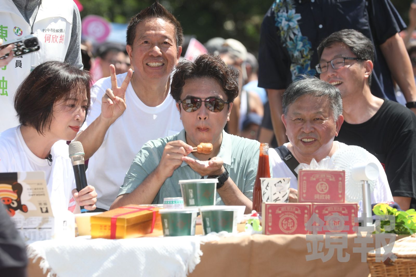 大讚「東泉辣椒醬加雞蛋糕」很好吃 沈伯洋透露與台中血緣連結