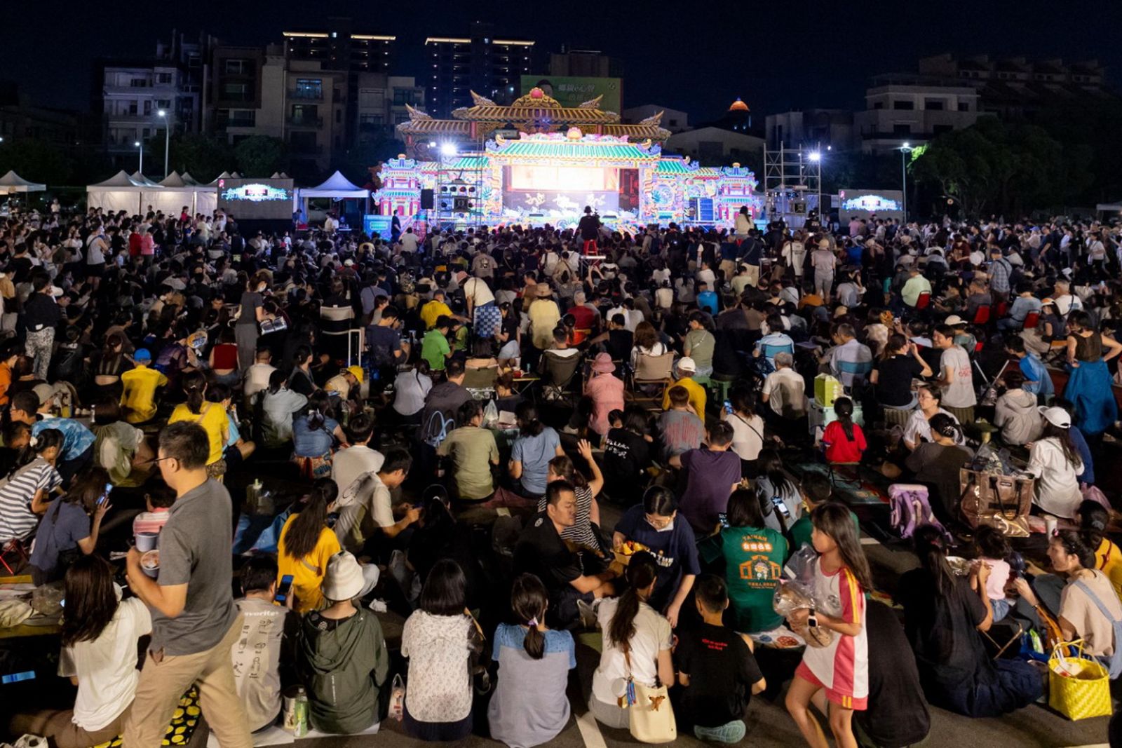 「鍘美藝術節」18日開幕,首場活動湧入不少人潮。圖/主辦單位何沐拍攝