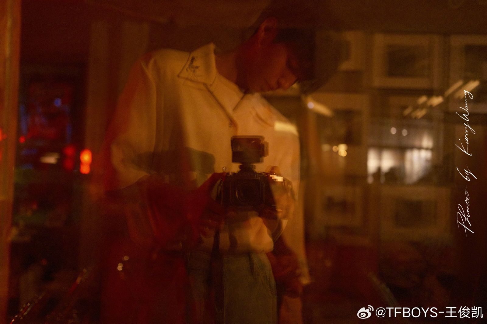 王俊凱呼籲大家「尊重電影以及其他觀眾」。翻攝TFBOYS-王俊凱微博