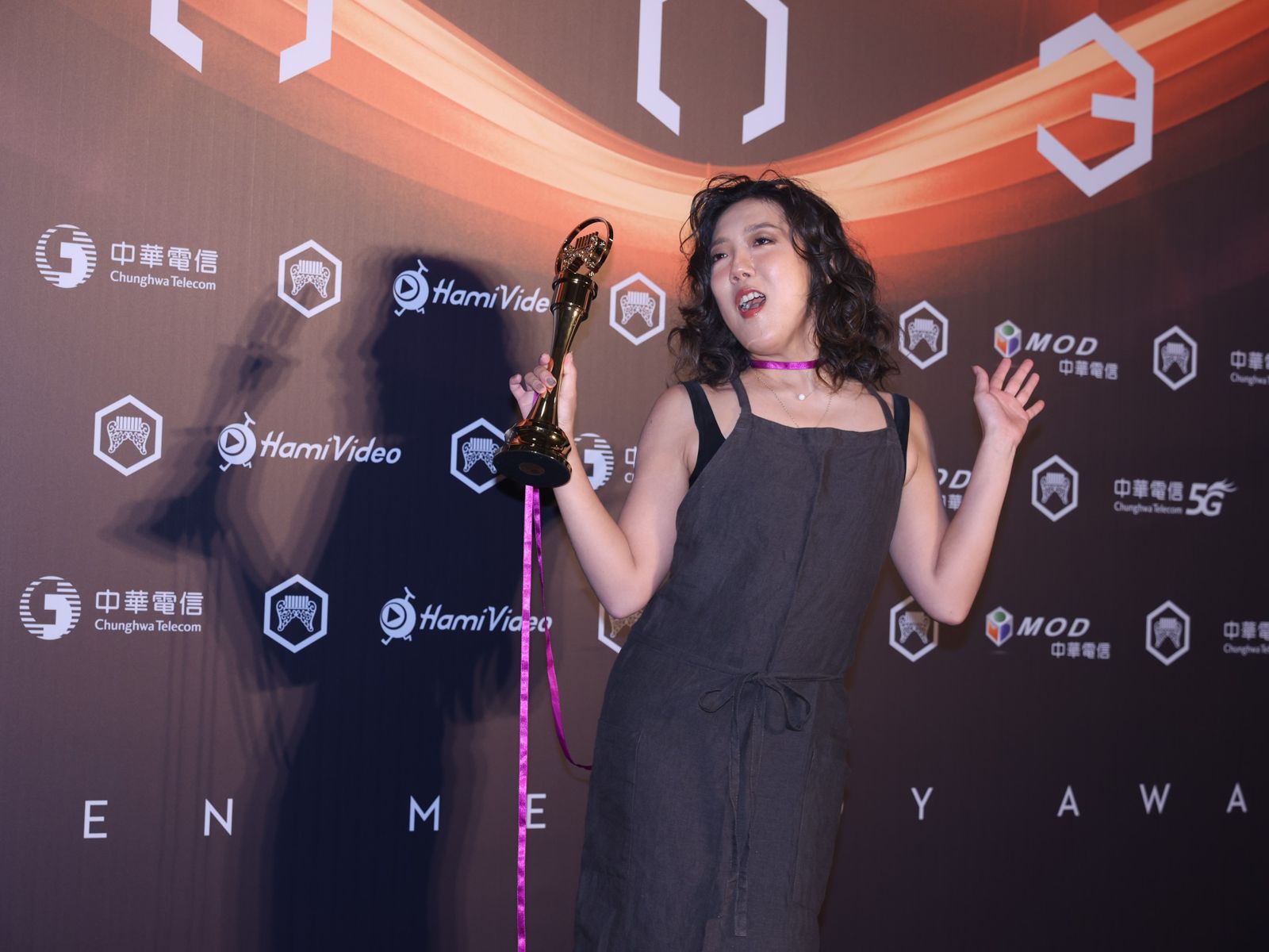 顛覆與優雅　李竺芯喚出「肖查某女性主義」