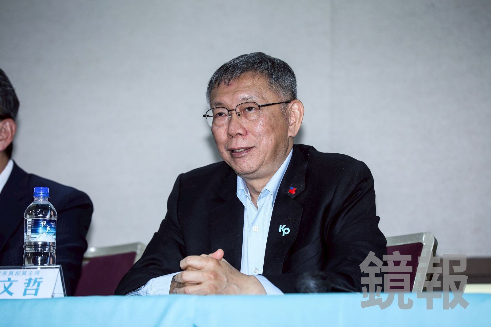 京華城案一審遭判17年！委任律師宣布「提上訴」　柯文哲坐一旁搖頭苦笑