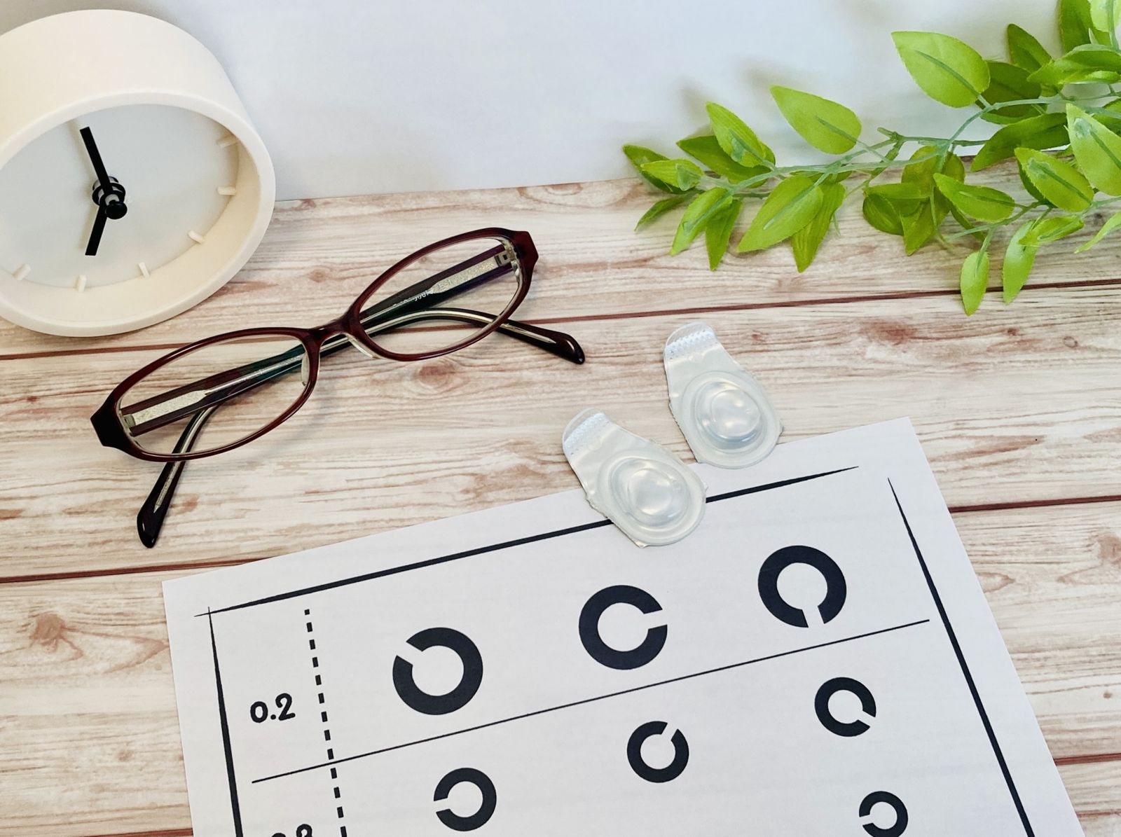 3歲就要看眼科！醫打臉「長大做雷射就好」：高度近視恐增視網膜剝離、青光眼風險