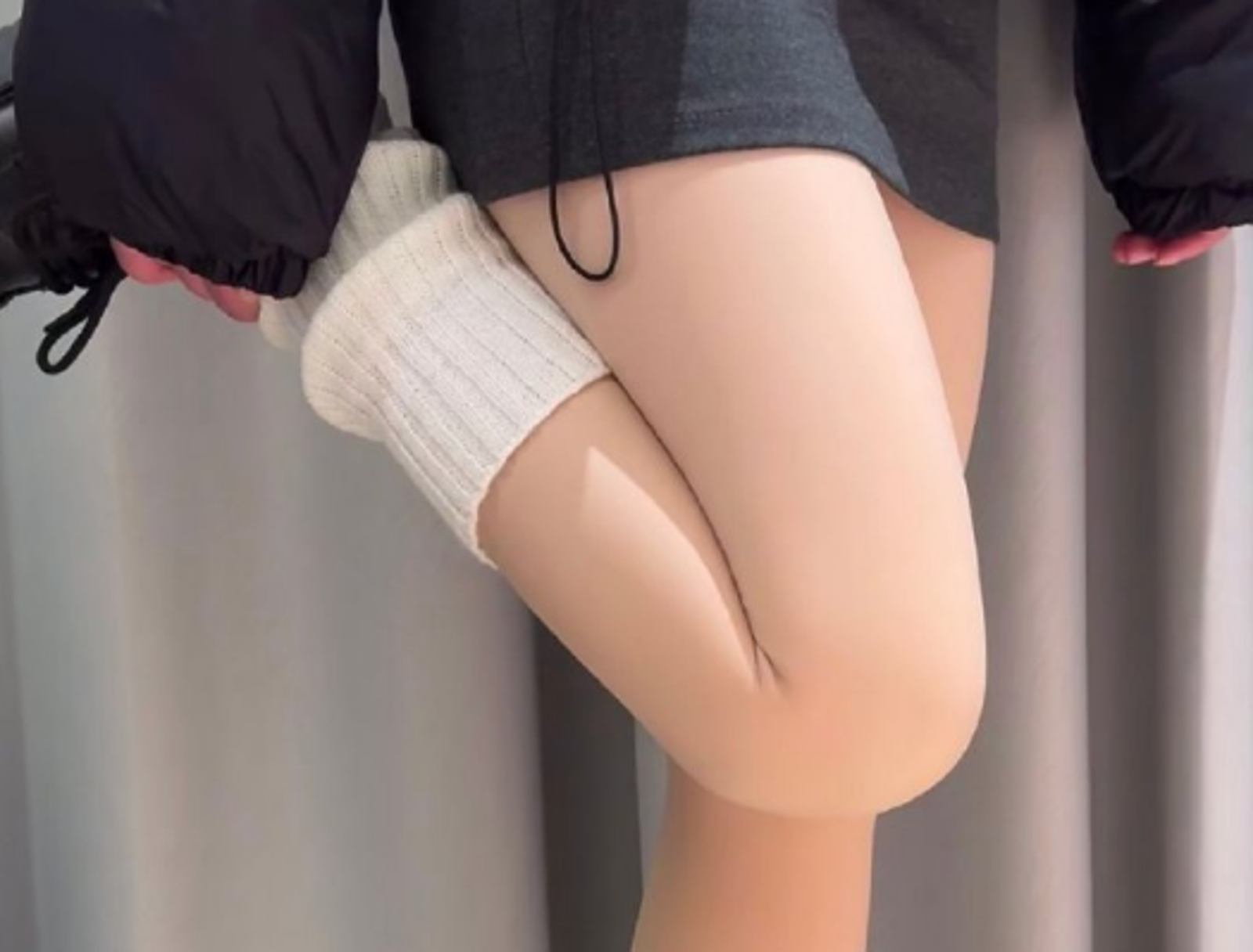 女孩愛美穿「光腿神器」出意外！突呼吸困難、雙腳發麻送急診　專家警告了