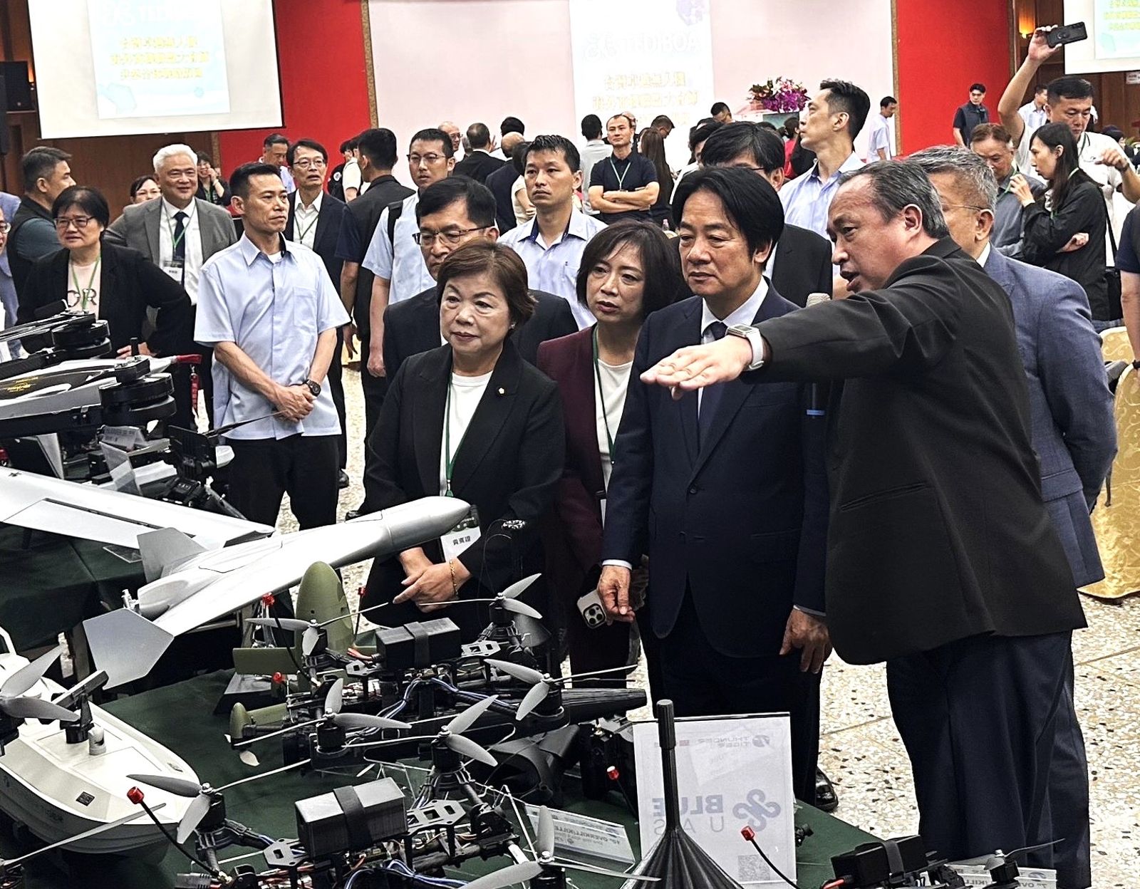 無人機是台灣國安戰略得自己造!賴清德喊拚亞洲中心 傳產老本行也能變出新飯碗