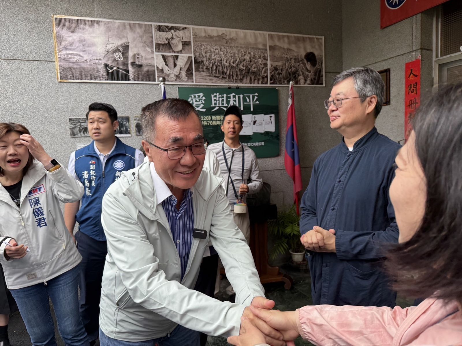 主視覺「扛巨錘」捲抄襲爭議！李四川反控：應是鄭運鵬抄襲