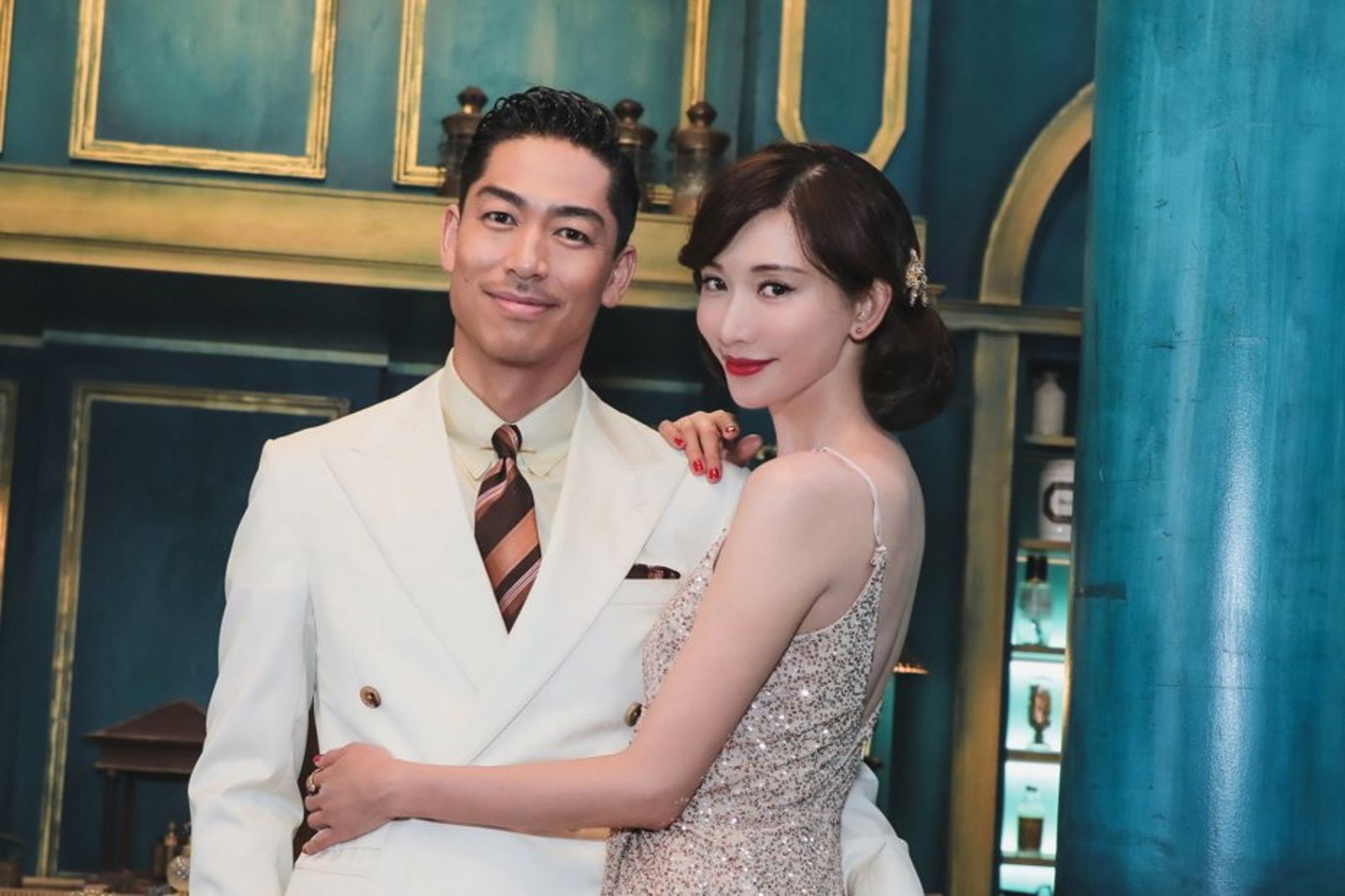 AKIRA(左)與林志玲(右)婚後生活甜蜜。翻攝微博