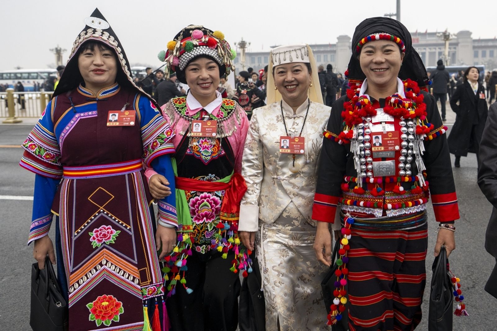 中共第十四屆全國人大四次會議開幕,來自全國各地的人大代表進駐北京。圖/東方IC