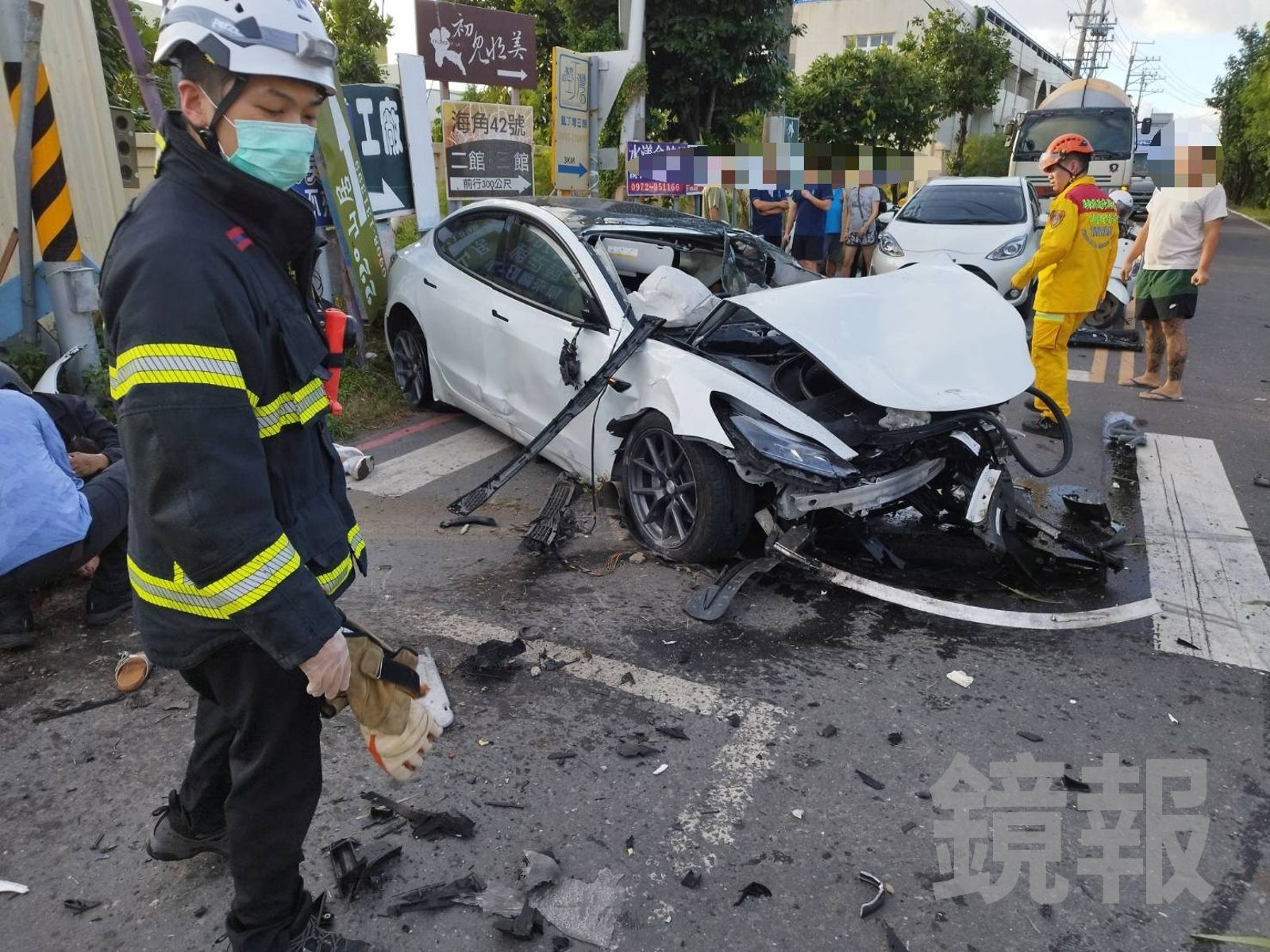 恆春特斯拉車禍現場。圖/翻攝畫面