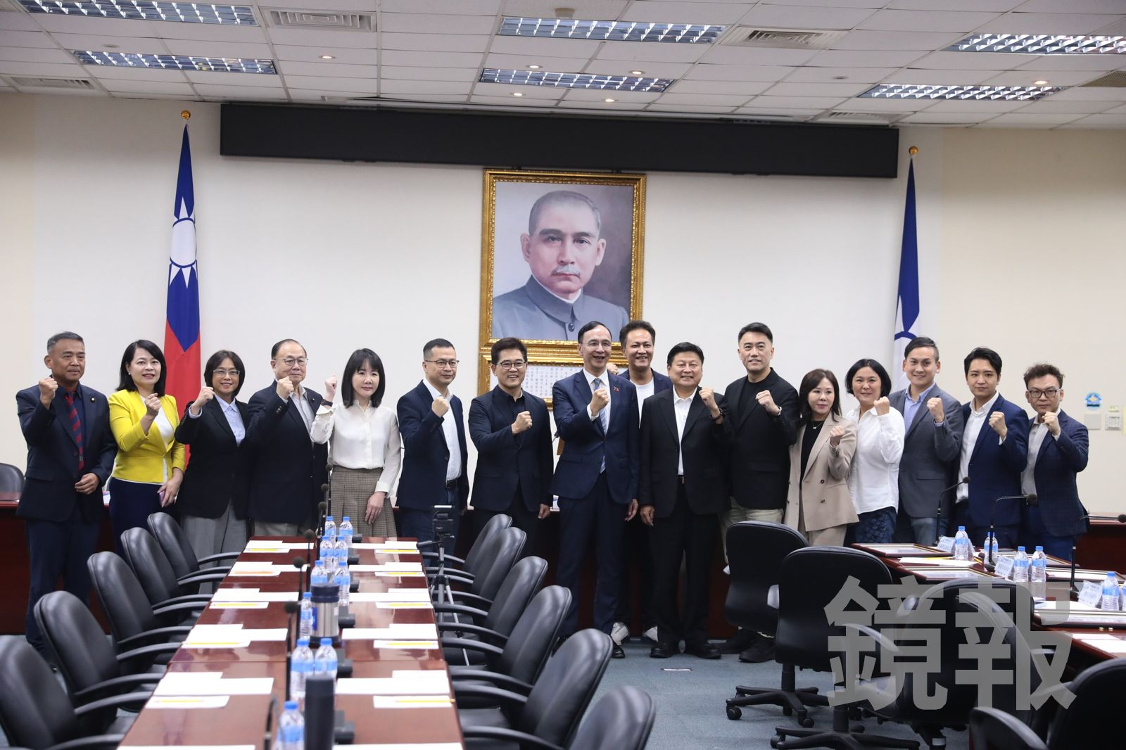 國民黨今(22日)舉行立法院第十一屆第四會期黨團幹部佈達授證典禮。(圖/林煒凱攝)