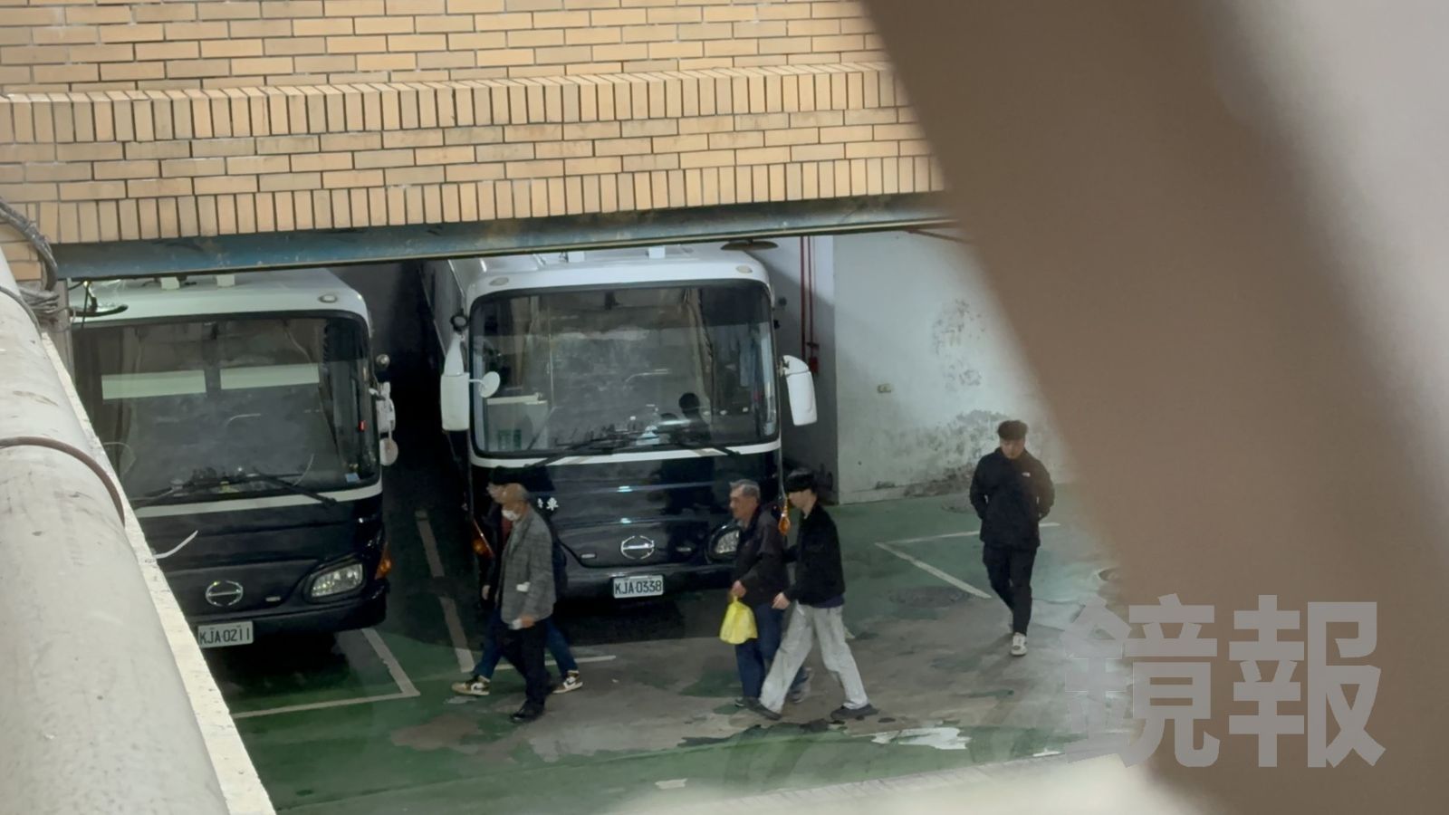 新店山區驚見「垃圾山」!4清潔公司亂倒200噸廢棄物 北檢聲押3人獲准