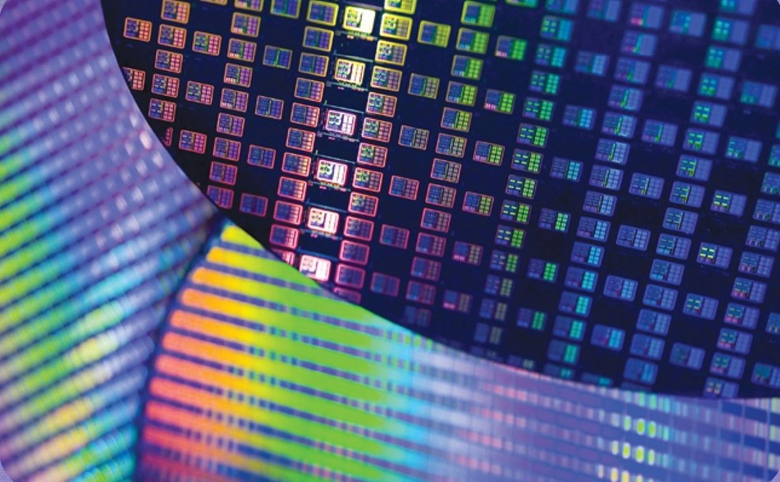 不想天天盯盤? 讓這兩檔平衡型基金幫你「自動理財」!