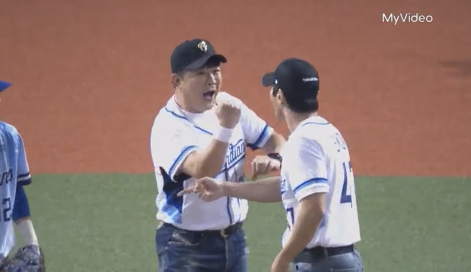 有片／SJ-L.S.S.開球神童「瘋狂給始源OUT」　利特現場「邀1貴客」11月到大巨蛋看演唱會