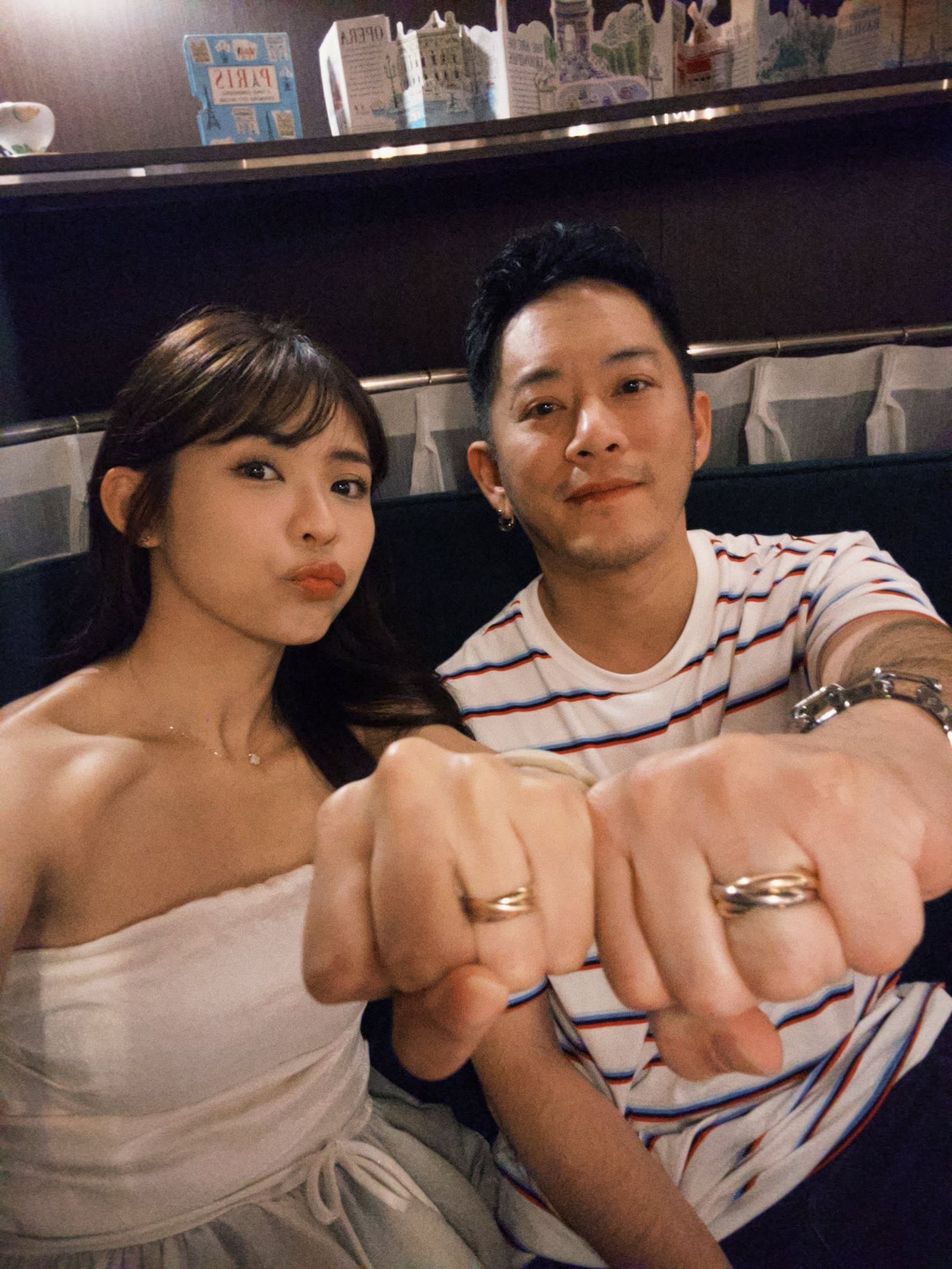 林萱瑜(左)與Junior剛度過結婚週年。翻攝Kiki-林萱瑜臉書