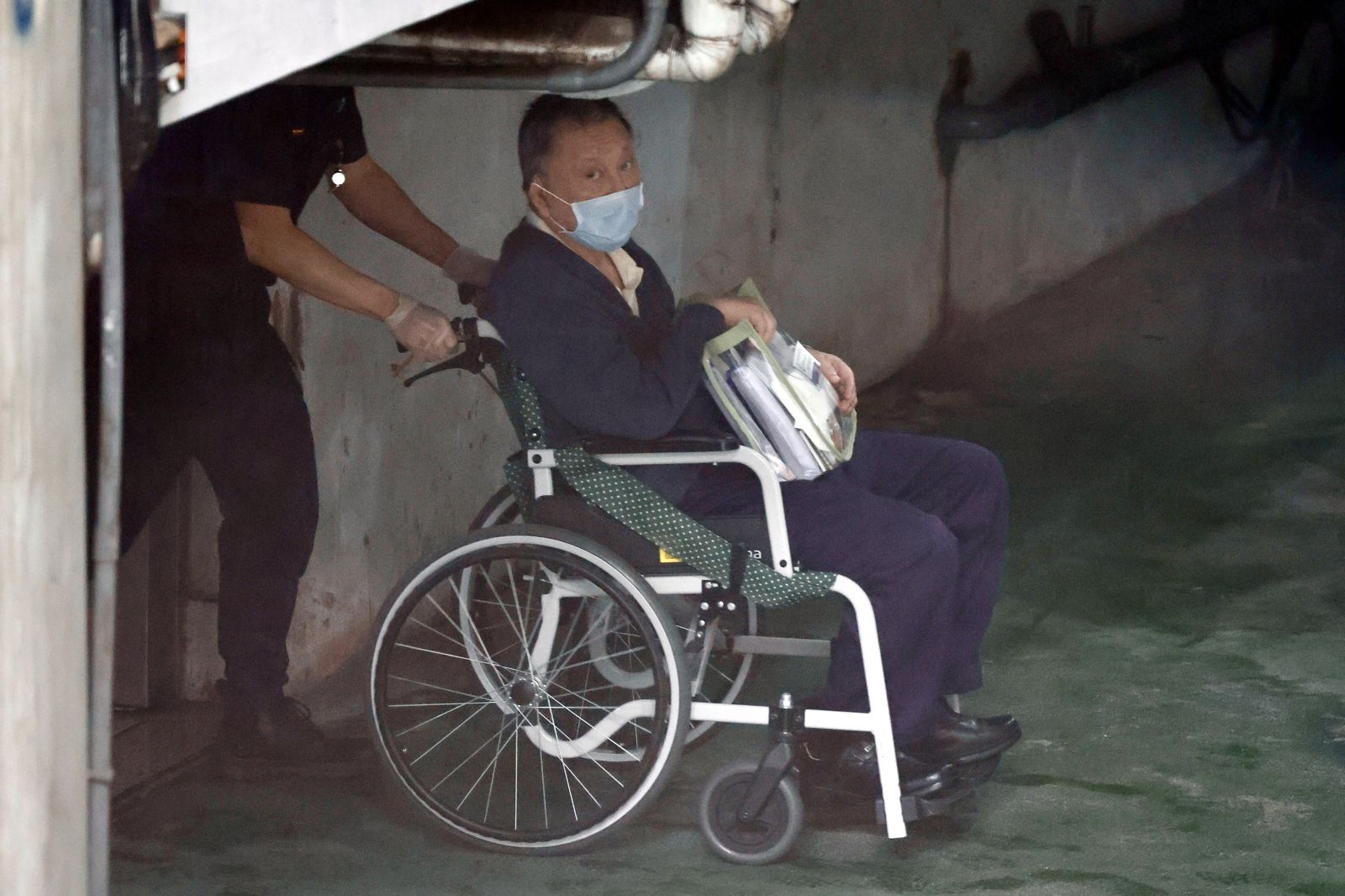 繳完1.8億了！沈慶京將抵北院裝電子腳環　時隔11個月重獲自由