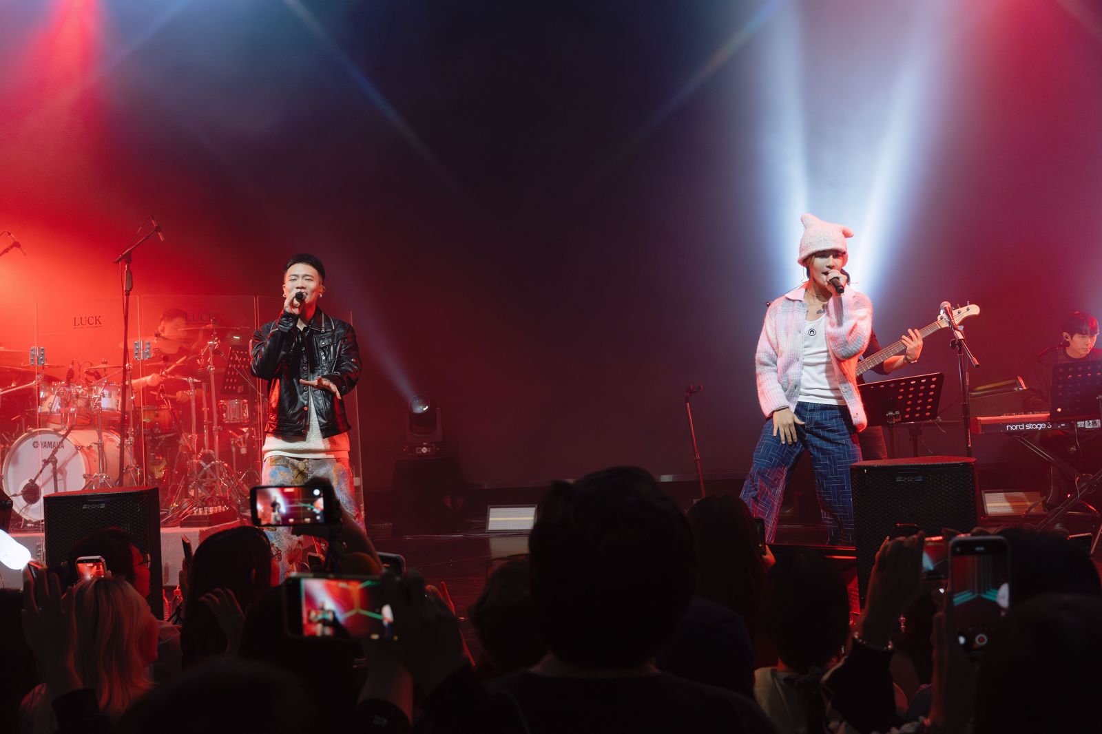 蕭秉治7日在廣州開唱,鼓鼓趕抵現場義氣相挺。相信音樂提供