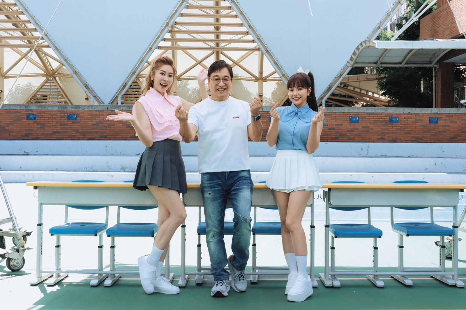 張棋惠、徐凱希與李濤合照。關懷台灣文教基金會提供