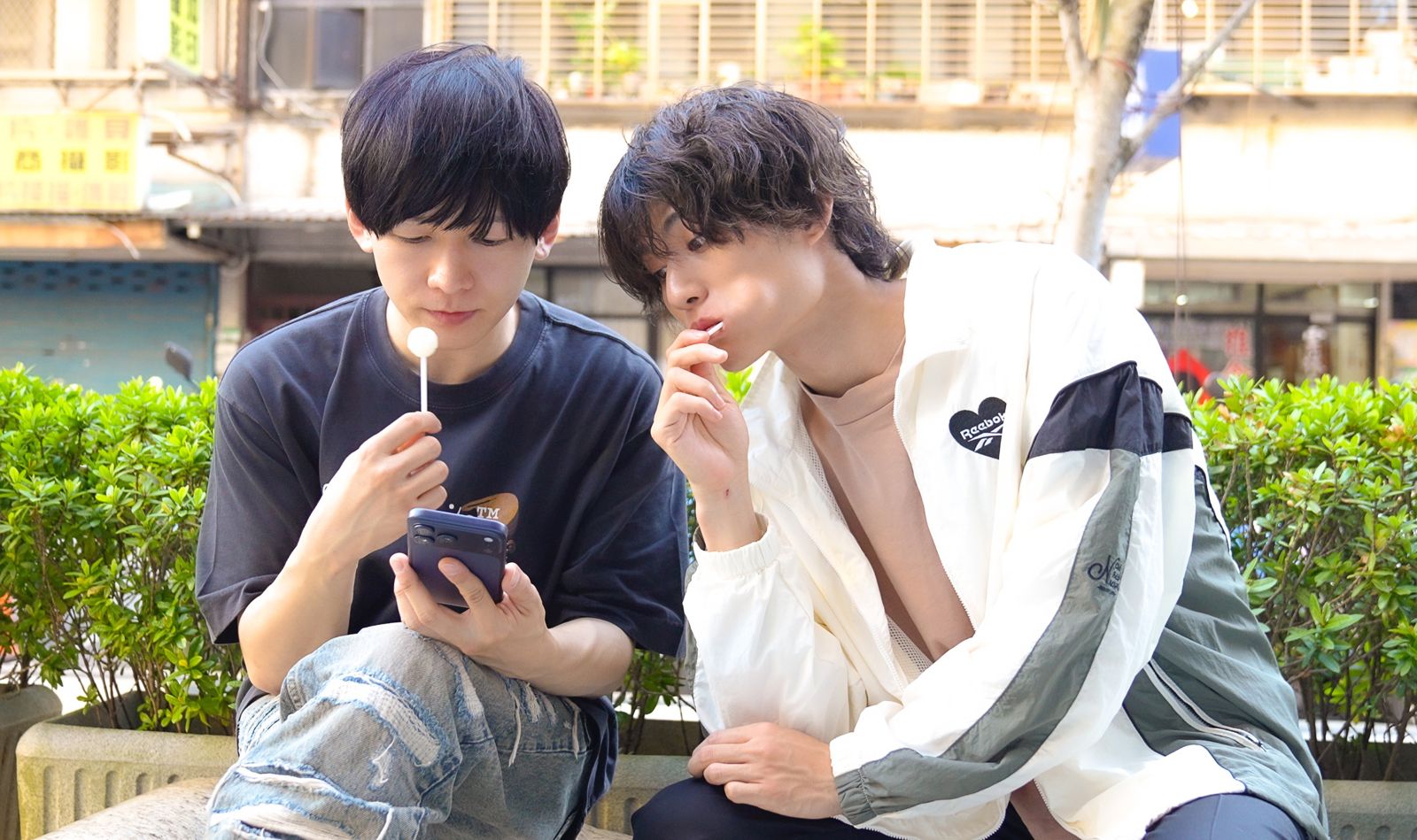 日本男神首挑戰中文合唱！向理來、保志健斗甜唱〈原地交往〉心動指數爆表