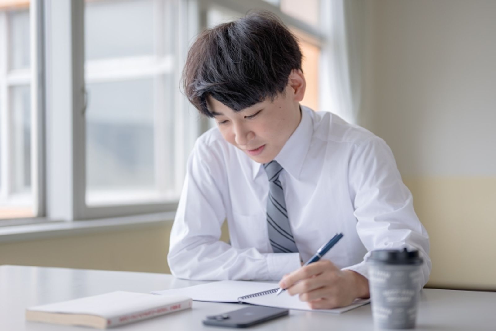 文組有賺錢的科系嗎？他看高中分班嘆氣…網點名「2行業」：可跟科技業硬拼