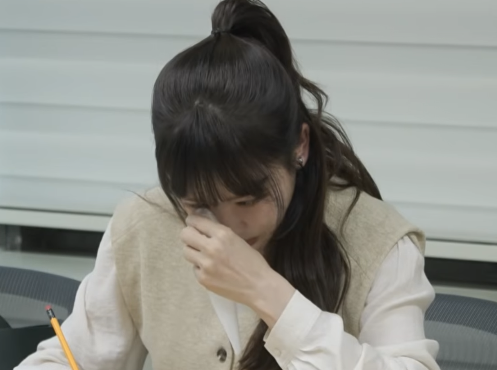 父4月驟逝!女星突背11億債務...恐賣「30年老家」淚崩:請幫幫我