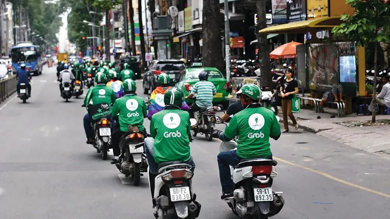 Uber 自 2018 年出售東南亞業務予 Grab 換取股權，迄今Uber仍為 Grab 主要股東之一。圖片取自光陽機車ㄔ